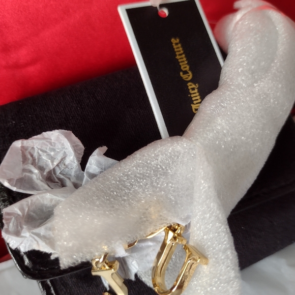 Juicy Couture Black Velvet Wallet Gold Hardware 3  Zippered Compartments 👛 NWT - Picture 2 of 9